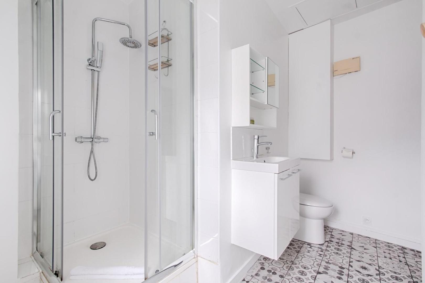 Appartement Near To Saint Lazare - 6P Paris Eksteriør bilde