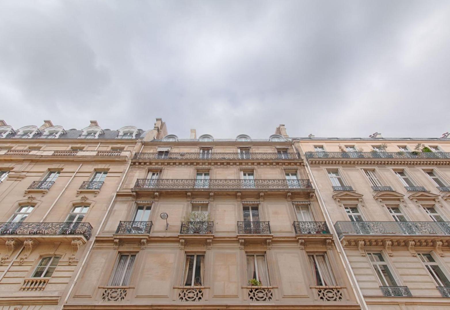 Appartement Near To Saint Lazare - 6P Paris Eksteriør bilde